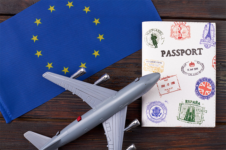 A UE versus o Espaço Schengen: o que os viajantes devem saber